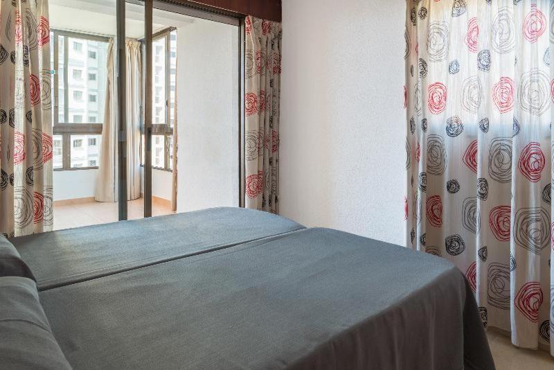 Gemelos 4 Benidorm Szoba fotó